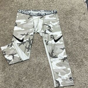 Nike Pro compression training pants
